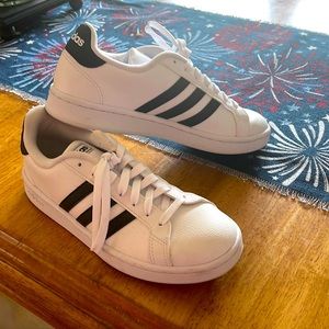 LIKE NEW Adidas Sneakers